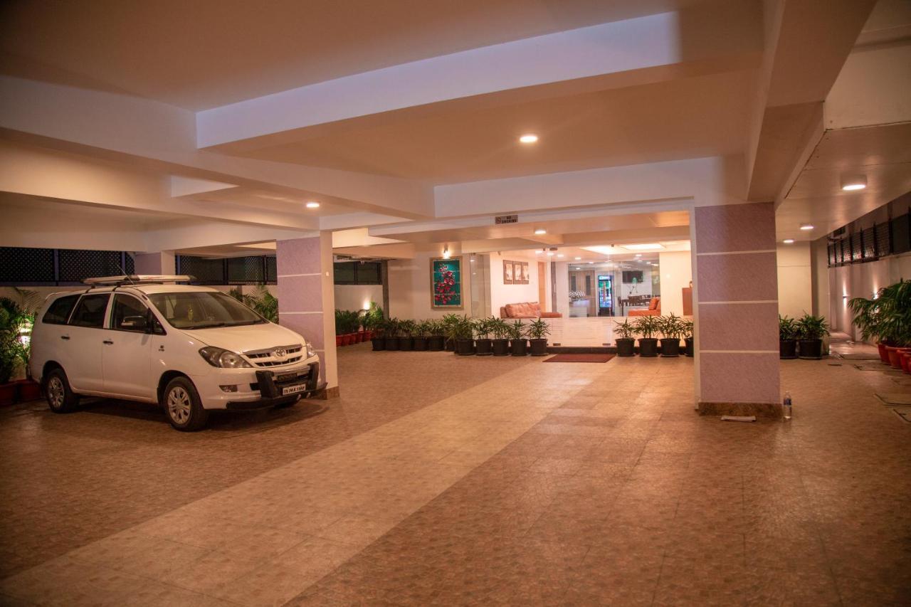 Park Avenue Suites Coimbatore Exteriör bild