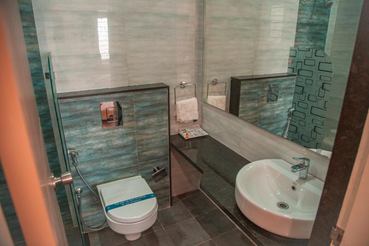 Park Avenue Suites Coimbatore Exteriör bild