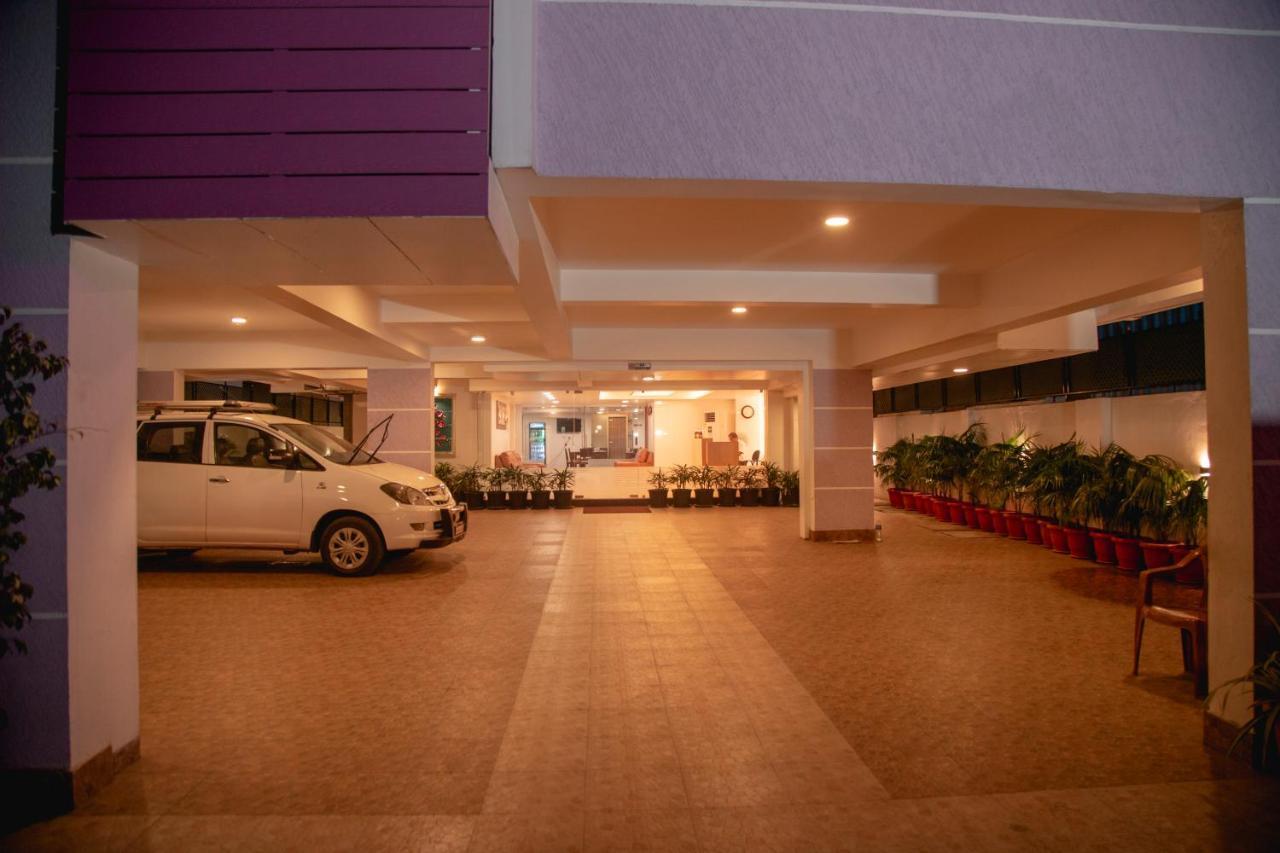 Park Avenue Suites Coimbatore Exteriör bild