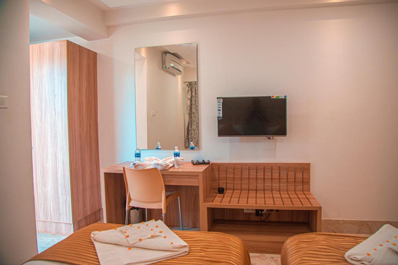 Park Avenue Suites Coimbatore Exteriör bild