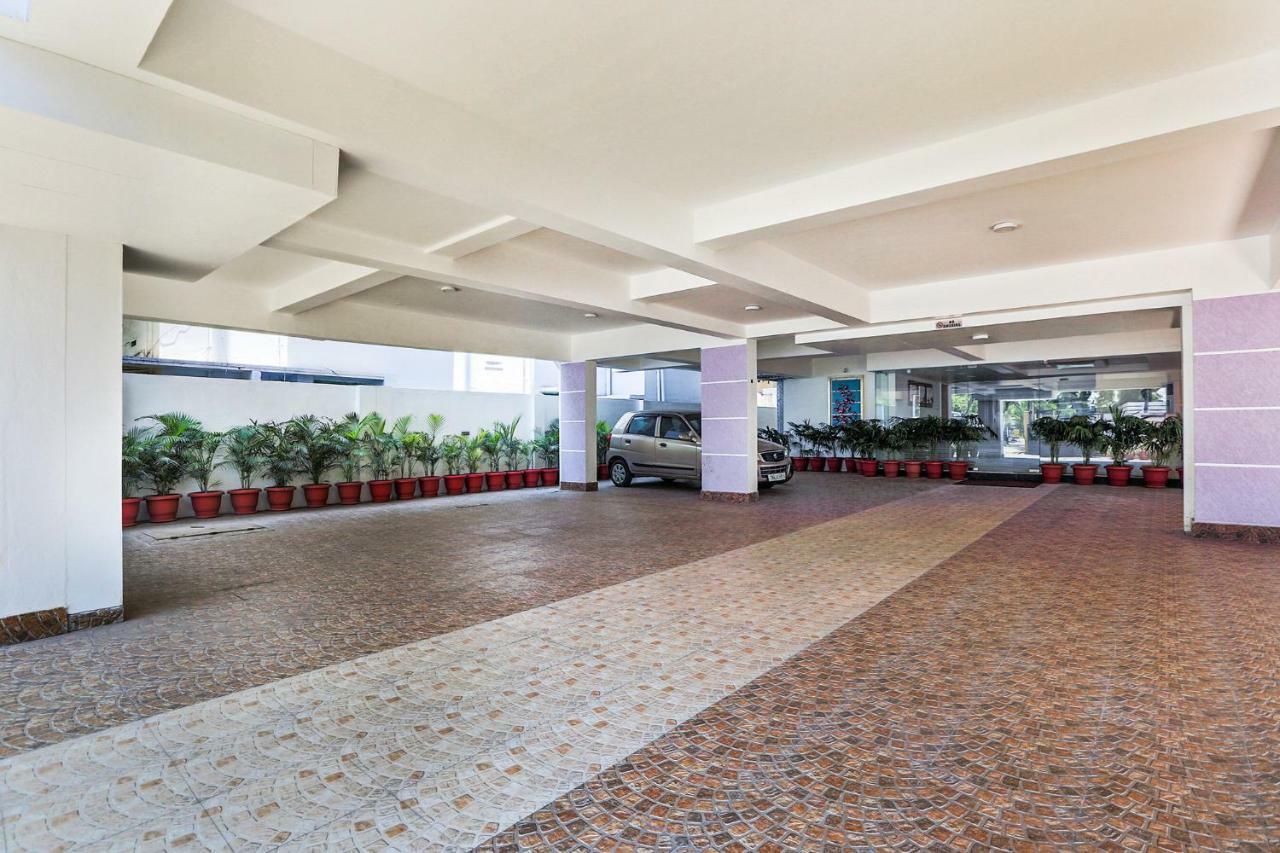 Park Avenue Suites Coimbatore Exteriör bild